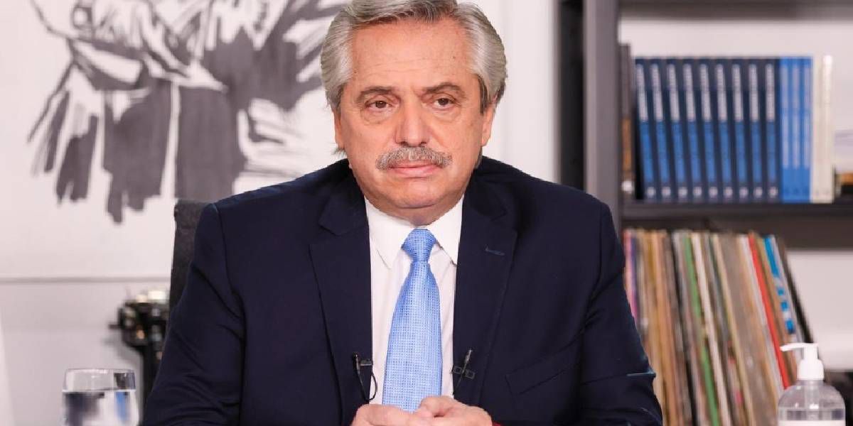 El Presidente decidi&oacute; presentarse ante la Justicia por derecho propio y donar&aacute; al Instituto Malbr&aacute;n la mitad de su sueldo durante 4 meses