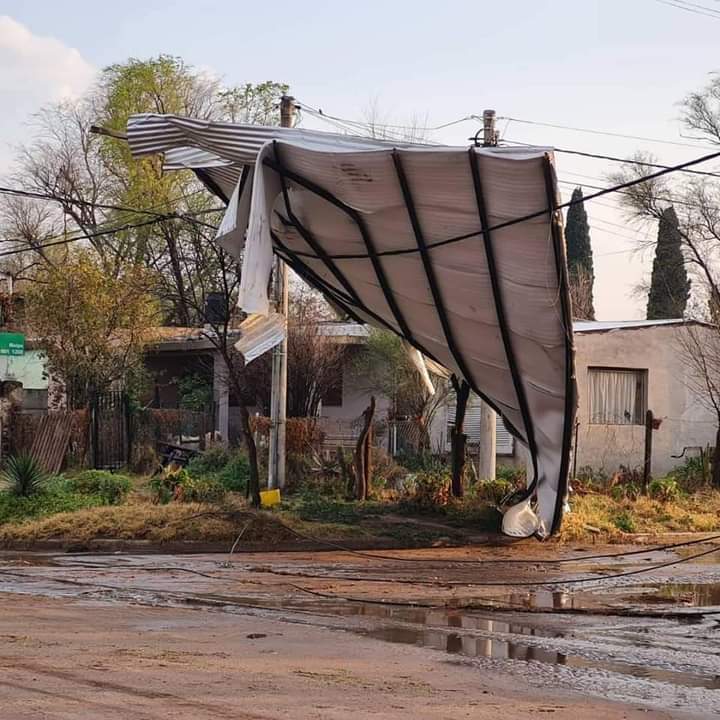  Fuerte temporal en Huinca Renanc&oacute;: da&ntilde;os y viviendas afectadas