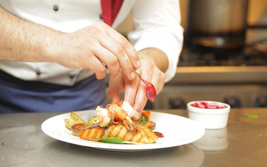 EN EL D&Iacute;A DEL TRABAJADOR GASTRON&Oacute;MICO HABLAMOS CON WALTER RAM&Iacute;REZ