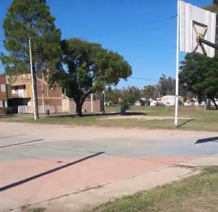BARRIO LAS VIOLETAS CONTAR&Aacute; CON UNA PLAZA QUE SE CONSTRUIR&Aacute; EN DOS ETAPAS