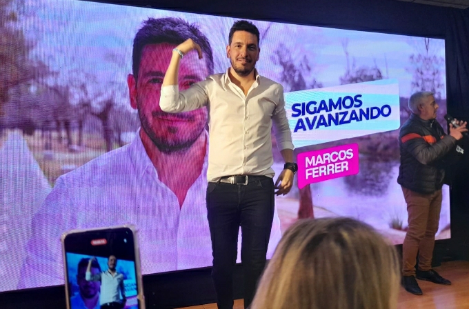 TRAS EL TRIUNFO FERRER HABL&Oacute; ANTE LA MILITANCIA