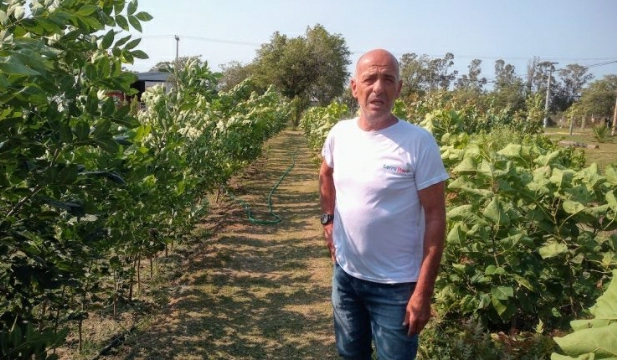EN EL D&Iacute;A DEL &Aacute;RBOL CLAUDIO FAVOT NOS HABL&Oacute; DEL TRABAJO EN EL VIVERO MUNICIPAL