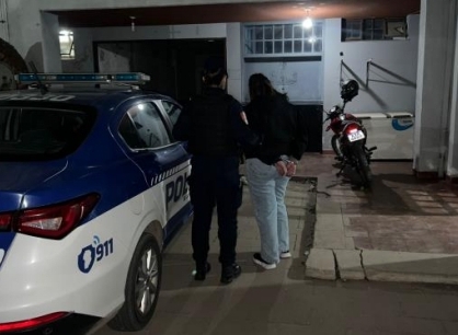 Parte policial: Detienen a una mujer por amenazas y agresión