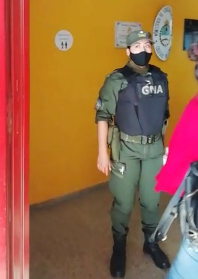 CON DEMORA DE UNA HORA, COMENZÓ LA VOTACIÓN EN EL IPEM 288