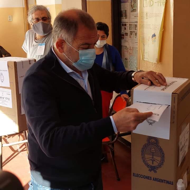 Luis Juez vot&oacute; y critic&oacute; las demoras:Habr&iacute;a que haber sido m&aacute;s cautos 