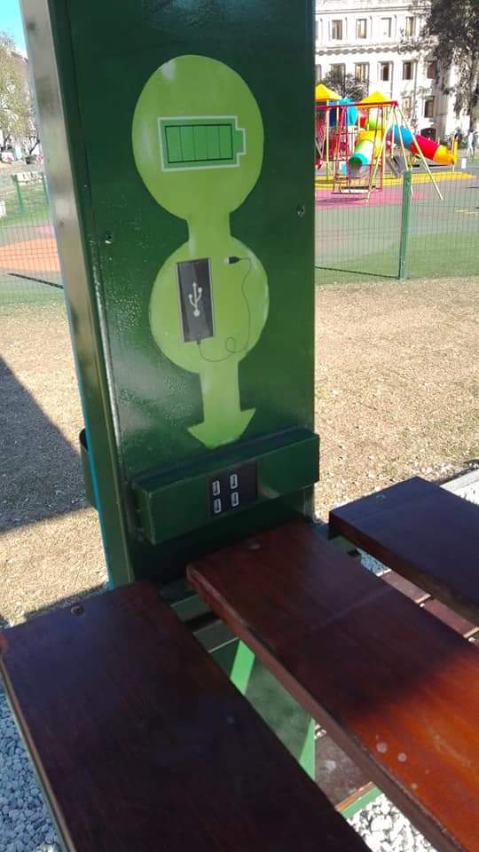 ROMINA CAREZZANO PROPONE CREAR ESTACIONES SOSTENIBLES EN LAS PLAZAS DE LA CIUDAD 