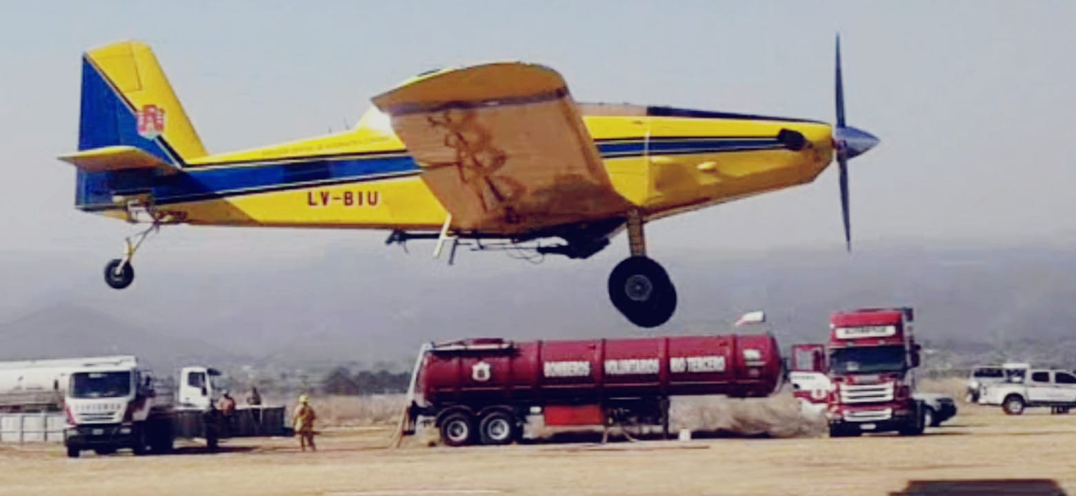 EL CAMI&Oacute;N HIDRANTE DE R&Iacute;O TERCERO CARG&Oacute; HOY 105 AVIONES
