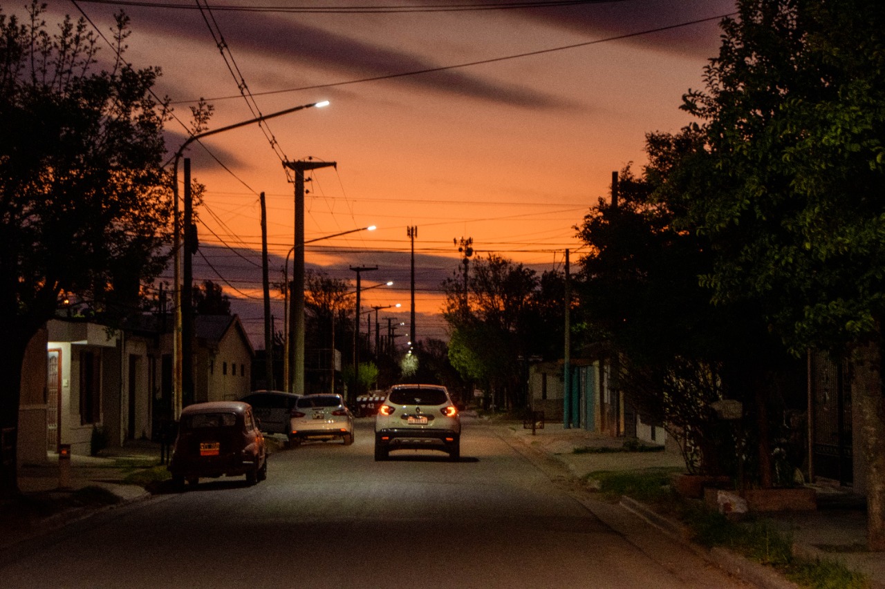 NUEVAS LUCES LED PARA BARRIO CASTAGNINO