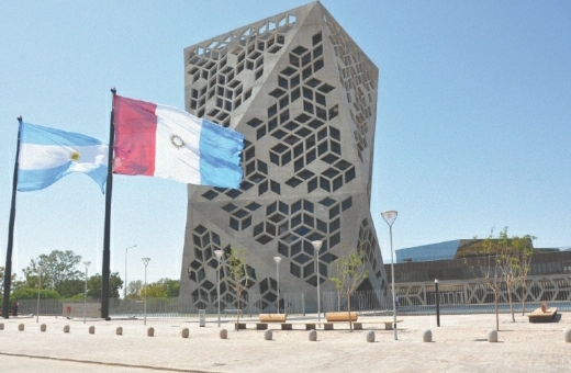 JUBILADOS Y PENSIONADOS PROVINCIALES QUE COBREN HASTA 500 MIL PESOS NO TENDR&Aacute;N DIFERIMIENTO PREVISIONAL 