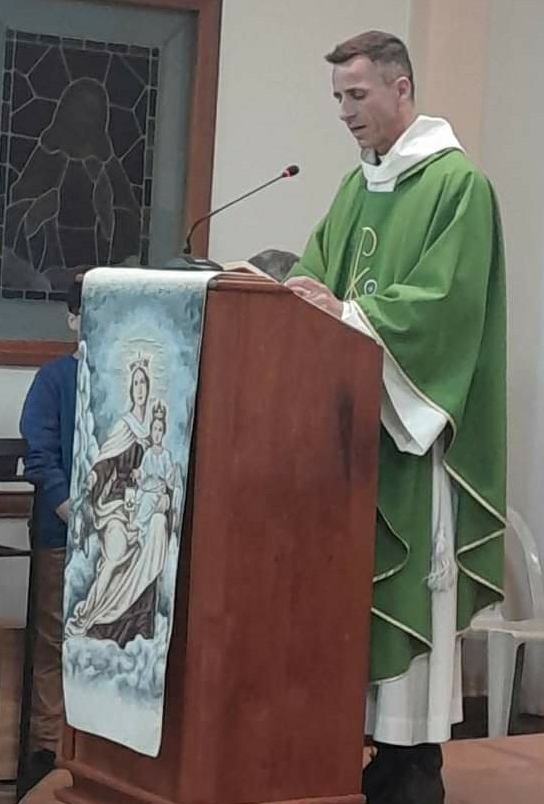 EL PADRE FRANCISCO IGLESIAS TOM&Oacute; POSESI&Oacute;N DE LA PARROQUIA DEL CARMEN