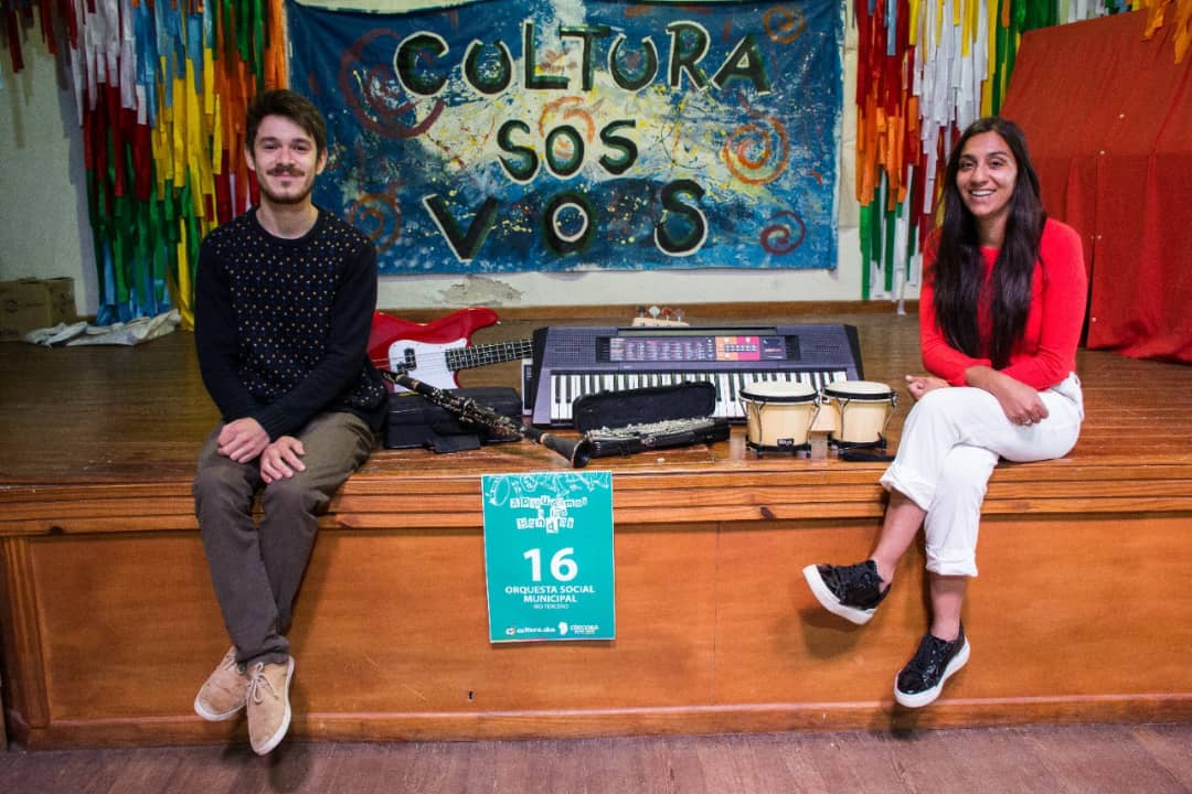 ENTREGA DE INSTRUMENTOS MUSICALES POR PARTE DE LA PROVINCIA EN EL MARCO DEL PROGRAMA APLAUDAMOS A LAS BANDAS