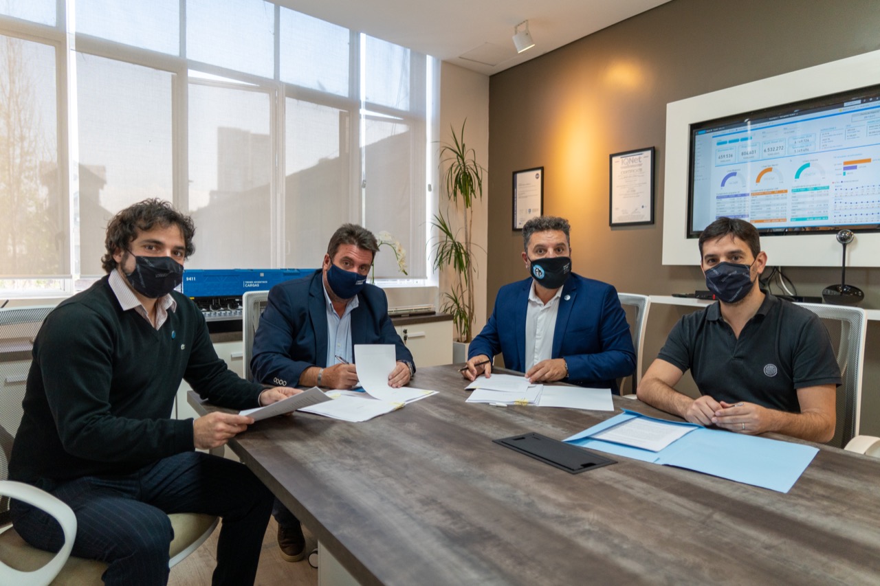 FIRMA DE CONVENIO PARA CONTINUAR LA REPARACI&Oacute;N DE VAGONES EN F&Aacute;BRICA MILITAR 