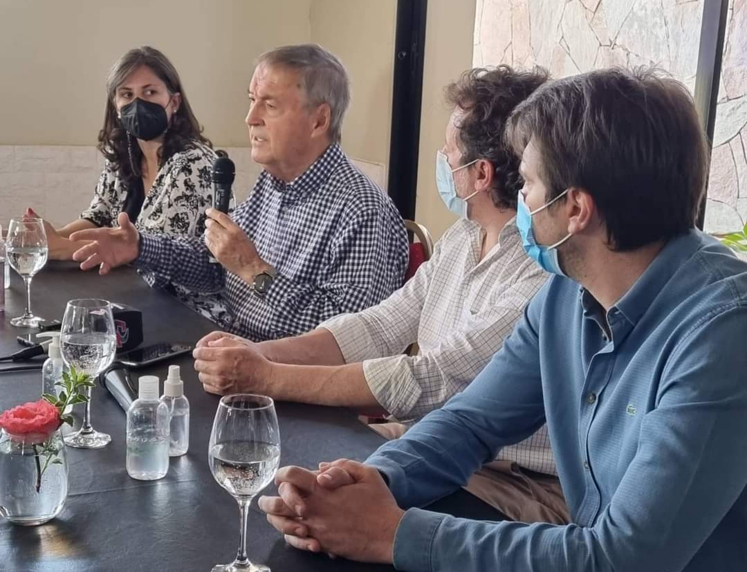 SCHIARETTI ANUNCI&Oacute; OBRA DE PAVIMENTACI&Oacute;N EN ALMAFUERTE 