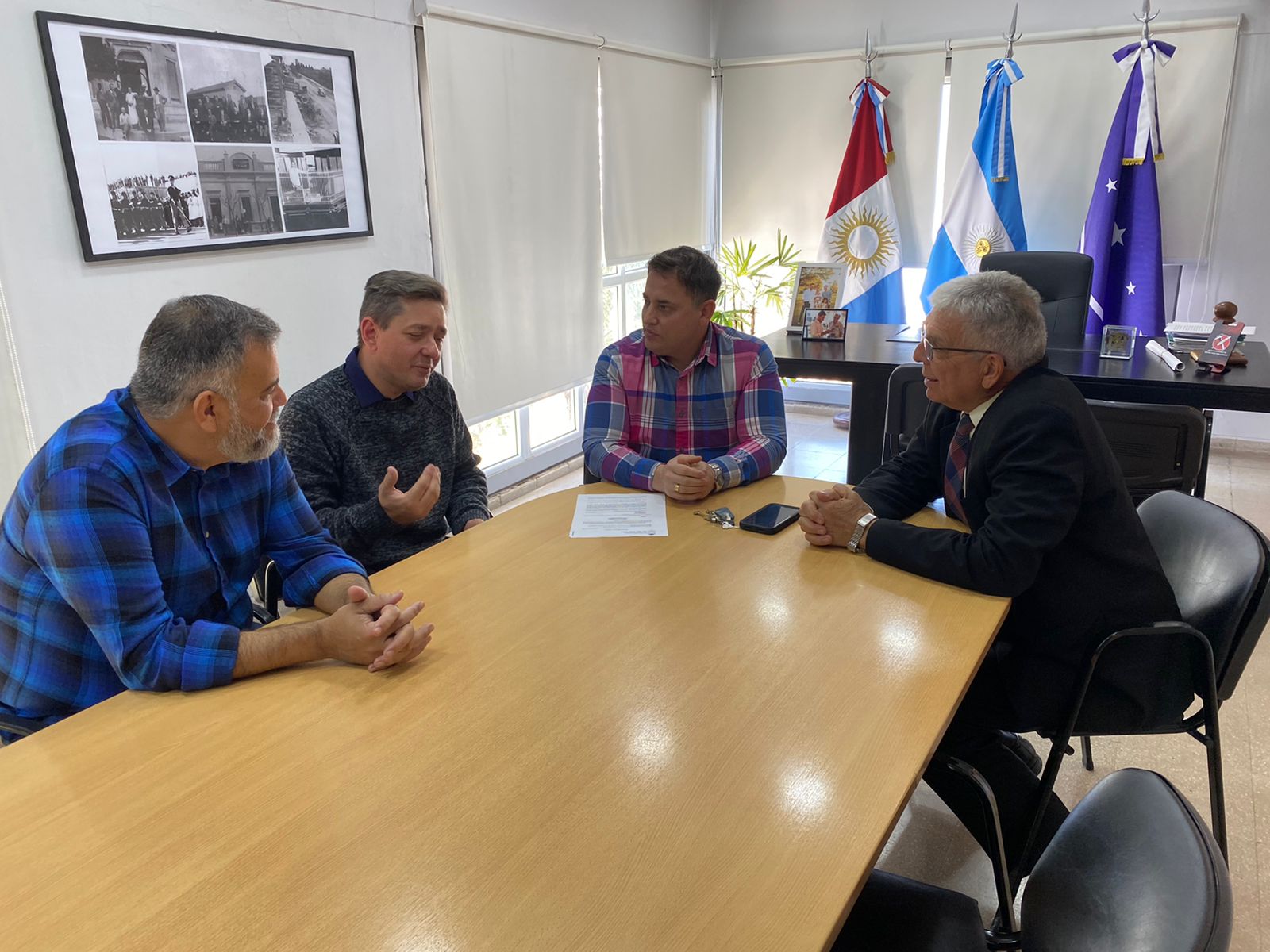 EL SECRETARIO DE GOBIERNO Y DIRECTOR DE CULTO RECIBIERON A PASTORES DE BRASIL