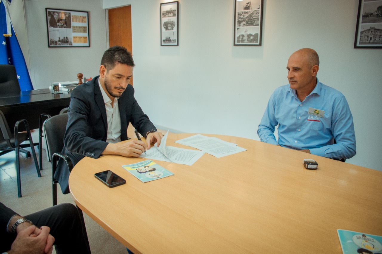  R&iacute;o Tercero firm&oacute; un convenio con la empresa Ambiental Cord para el reciclado de aceite