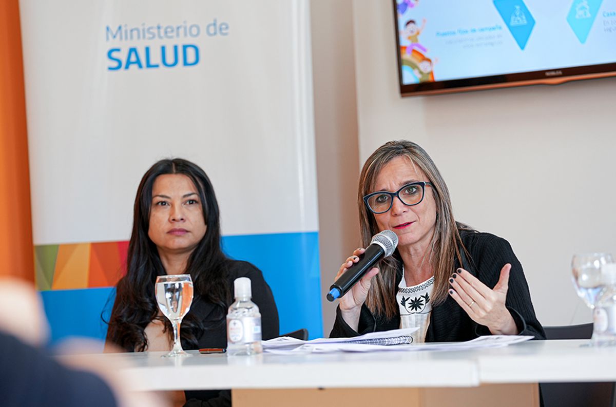 NOTICIAS + IVA : LA CAMPA&Ntilde;A DE VACUNACI&Oacute;N CONTRA POLIO Y SARAMPI&Oacute;N ESTA POR DEBAJO DE LA META FIJADA