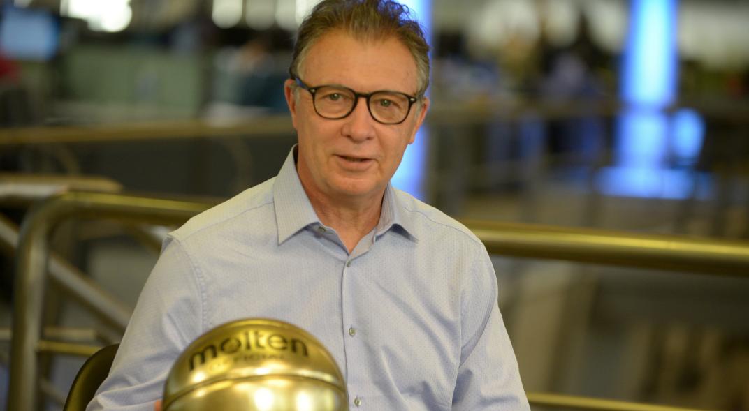 MICRO BASQUETBOL VIERNES 21 DE OCTUBRE: ENTREVISTA A RUB&Eacute;N MAGNANO DT DE LA GENERACI&Oacute;N DORADA 