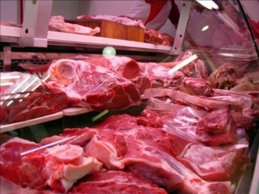 AUMENTOS EN LAS CARNES DE POLLO, CERDO Y VACA HACEN QUE LAS VENTAS CAIGAN ENTRE UN 20 Y UN 40%