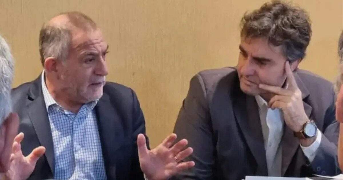 PEIRONE JUNTO A JUEZ MAS CERCA DE MILEI QUE DE SER NEUTRALES