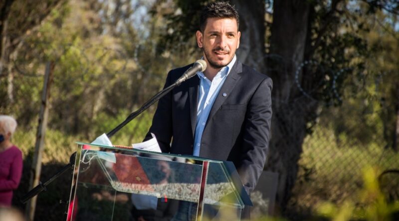 IMPONDR&Aacute;N EL NOMBRE DE "3 DE NOVIEMBRE A UNA CALLE DE LA CIUDAD"