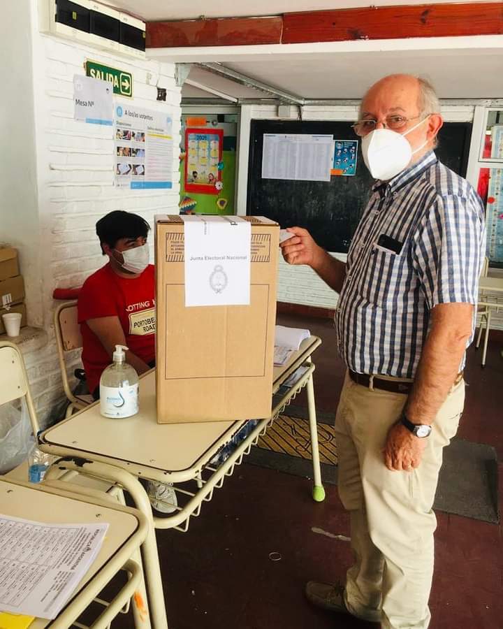 GARC&Iacute;A ELORRIO: TODAVIA Y GRACIAS A DIOS SE PUEDE VOTAR