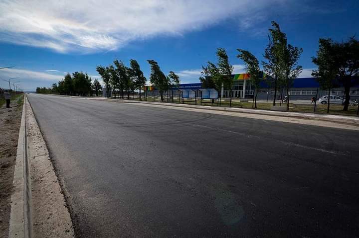 AVANZA A BUEN RITMO LA PAVIMENTACI&Oacute;N DE LOS ACCESOS AL HOSPITAL