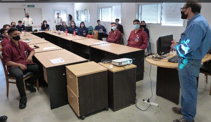 Nucleoel&eacute;ctrica retom&oacute; las pasant&iacute;as educativas en la Central Nuclear Embalse para escuelas t&eacute;cnicas de la zona