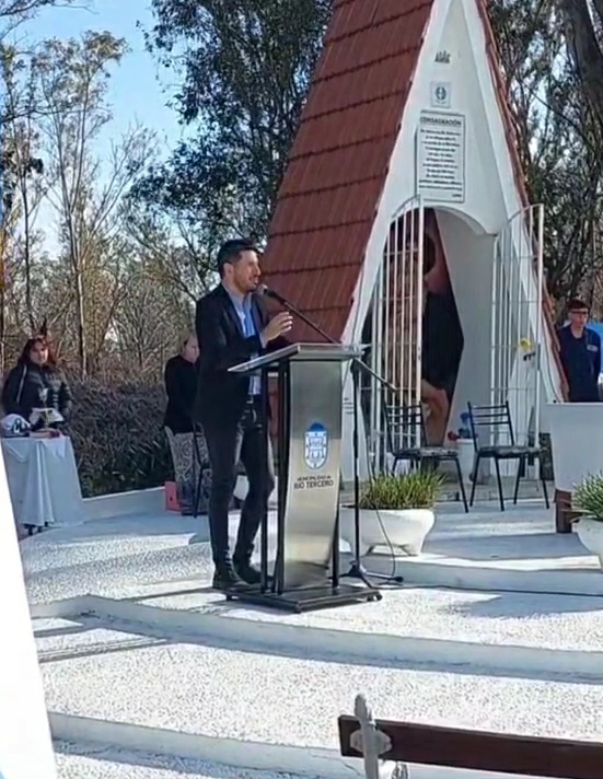 FERRER INST&Oacute; A NO PERDER LA MEMORIA Y A LA CONSTRUCCI&Oacute;N DE UN PROYECTO COLECTIVO