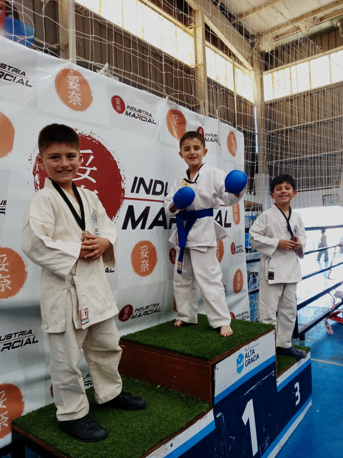 LA ESCUELA DE KARATE SAMURAI DOJO OBTUVO EXCELENTES RESULTADO EN EL TORNEO NACIONAL REALIZADO EN ALTA GRACIA