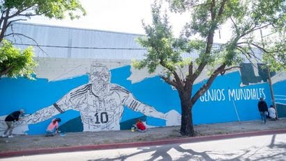 NOTICIAS + IVA: MURALES DE MESSI, MARADONA Y KEMPES EN C&Oacute;RDOBA 