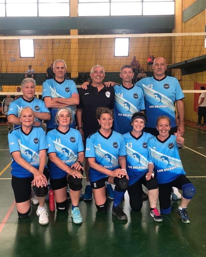 LOS DELFINES OBTUVIERON LA MEDALLA DORADA EN LOS JUEGOS EVITA