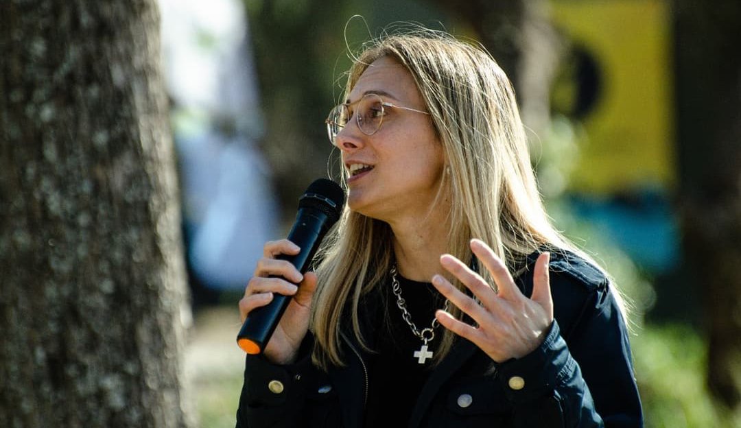 GABRIELA BROUWER DE KONING: HOY ES UN D&Iacute;A DE EMOCIONES CONTRADICTORIAS