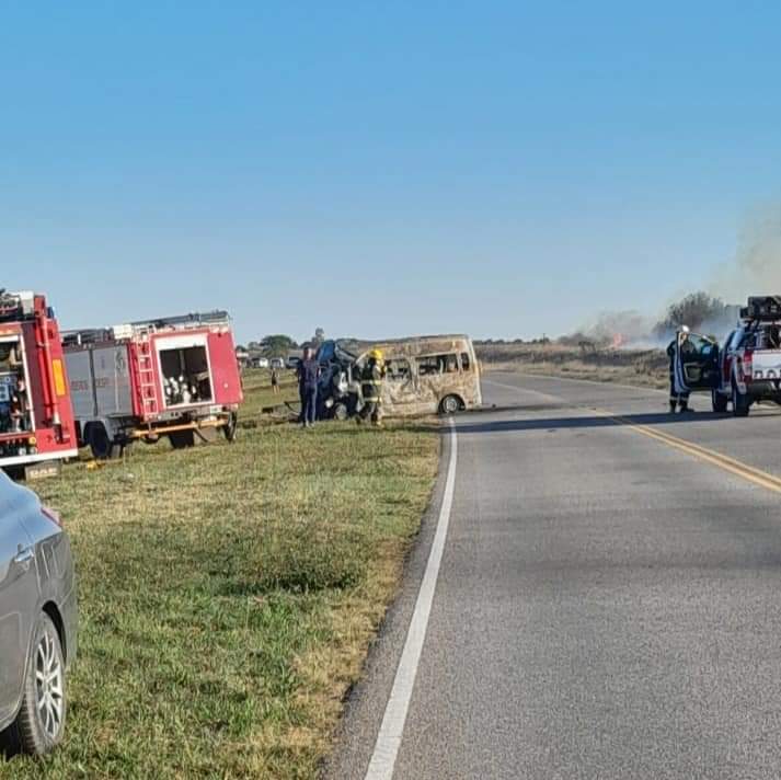 JUGADORES DE F&Uacute;TBOL DEL CLUB CASINO SUFRIERON UN SINIESTRO VIAL; HAY PERSONAS GRAVES