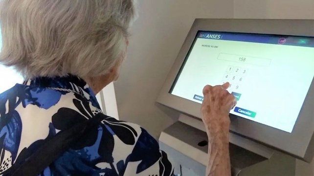 EL GOBIERNO ANUNCI&Oacute; UN REFUERZO PARA JUBILADOS DE $55.000 Y AUMENTO DEL 20,87% EN JUBILACIONES Y PENSIONES