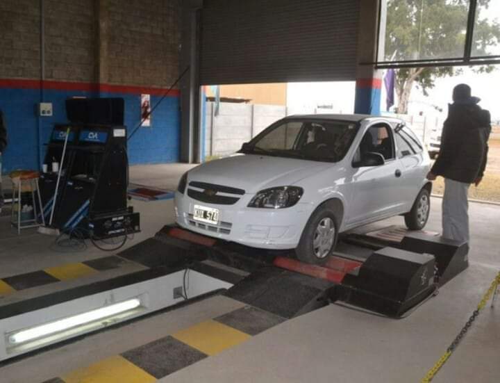 Yanina Vega (Encargada ITV):&ldquo;Tenemos dos precios los autos $610 y las camionetas $700"