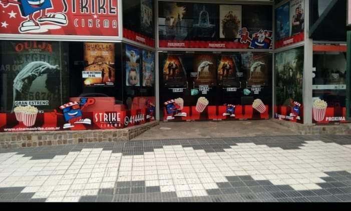 Lorena Cruchiani (Propietaria de Cinema Strike): "Nosotros no tenemos las condiciones dadas para abrir por los estrenos&rdquo;