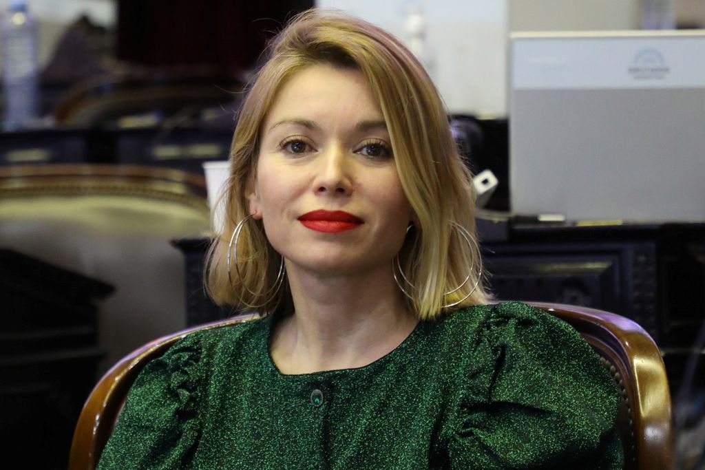 GABRIELA EST&Eacute;VEZ: HAY UN R&Eacute;GIMEN MON&Aacute;RQUICO PARA LOS JUECES Y DEMOCR&Aacute;TICO PARA TODOS LOS DEM&Aacute;S