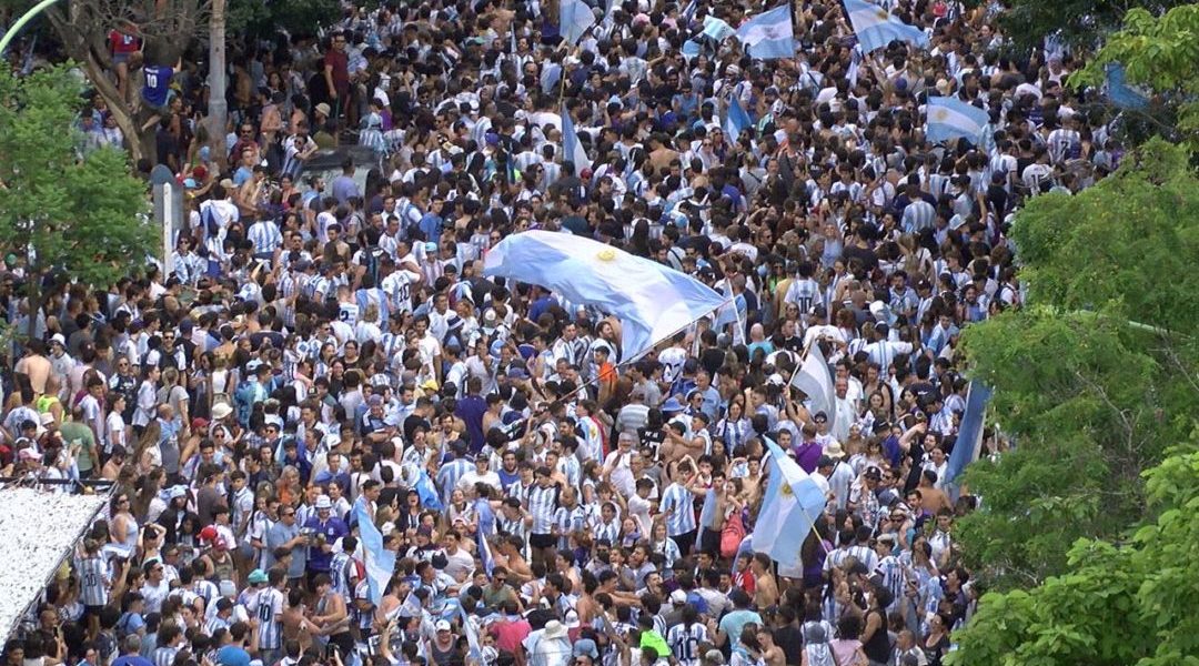 JOS&Eacute; ORLANDI: ESTE FERIADO ES UNA VERDADERA LOCURA