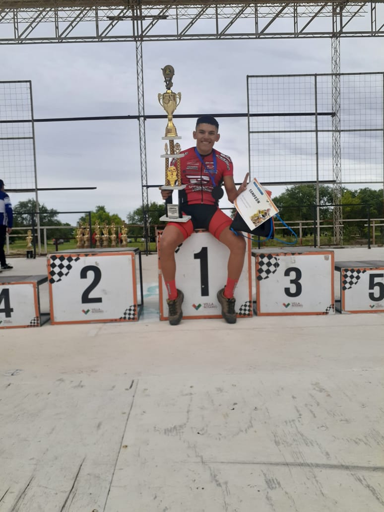 SAMIR MART&Iacute;NEZ: EL CICLISMO EXIGE MUCHO ESFUERZO Y UNA GRAN RESPONSABILIDAD