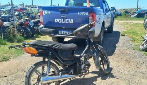 Parte policial: En un control policial se secuestra una motocicleta que tenía pedido de secuestro y se realiza la aprehensión del conductor