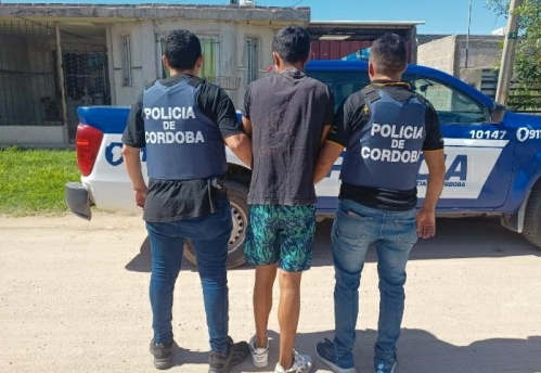 Parte policial: Masculino fue detenido por oponerse a un allanamiento 